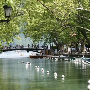 Le Panoramique - Face Au Annecy